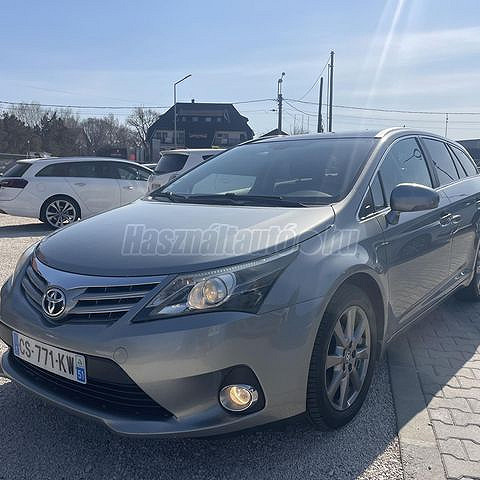 Toyota Avensis 2.0 D-4D Executive kombi 2013/04 Euro5