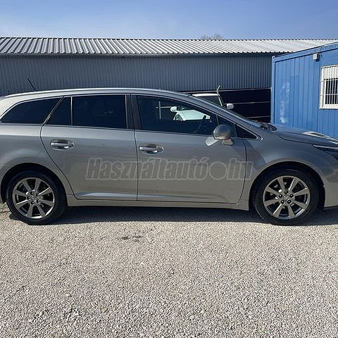 Toyota Avensis 2.0 D-4D Executive kombi 2013/04 Euro5 - 5. kép