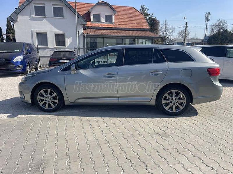 Toyota Avensis 2.0 D-4D Executive kombi 2013/04 Euro5 - 7. kép - TS Hungária Auto Trade Kft., Használtató-kereskedés