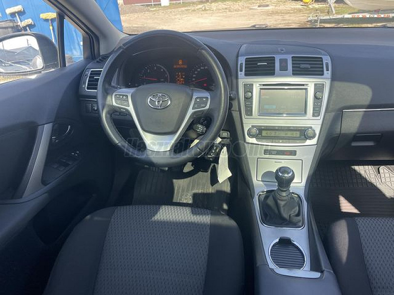 Toyota Avensis 2.0 D-4D Executive kombi 2013/04 Euro5 - 8. kép - TS Hungária Auto Trade Kft., Használtató-kereskedés