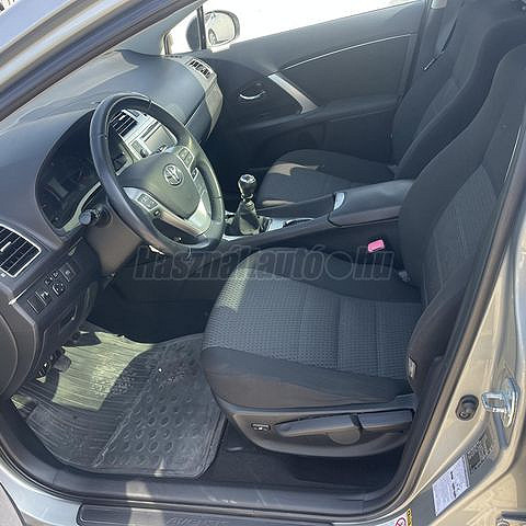 Toyota Avensis 2.0 D-4D Executive kombi 2013/04 Euro5 - 8. kép
