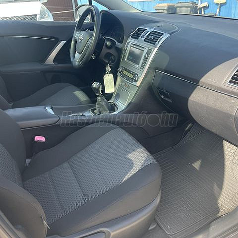Toyota Avensis 2.0 D-4D Executive kombi 2013/04 Euro5 - 9. kép
