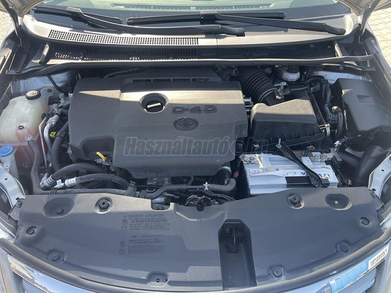 Toyota Avensis 2.0 D-4D Executive kombi 2013/04 Euro5 - 12. kép - TS Hungária Auto Trade Kft., Használtató-kereskedés