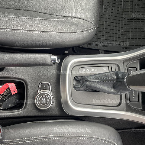 Suzuki SX4 S-Cross 1.6 benzines Top 4WD Automata Euro 6/b 2014/10 - 10. kép