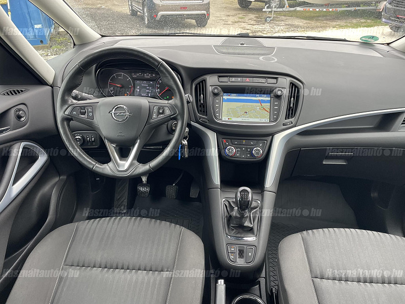 Opel Zafira Tourer 2.0 CDTI Active 2017/06 EURO6 - 8. kép - TS Hungária Auto Trade Kft., Használtató-kereskedés