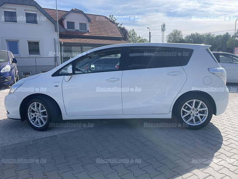 Toyota Verso 1.8 Travel 5 személyes Euro5 2012/11 - 5. kép - TS Hungária Auto Trade Kft., Használtató-kereskedés