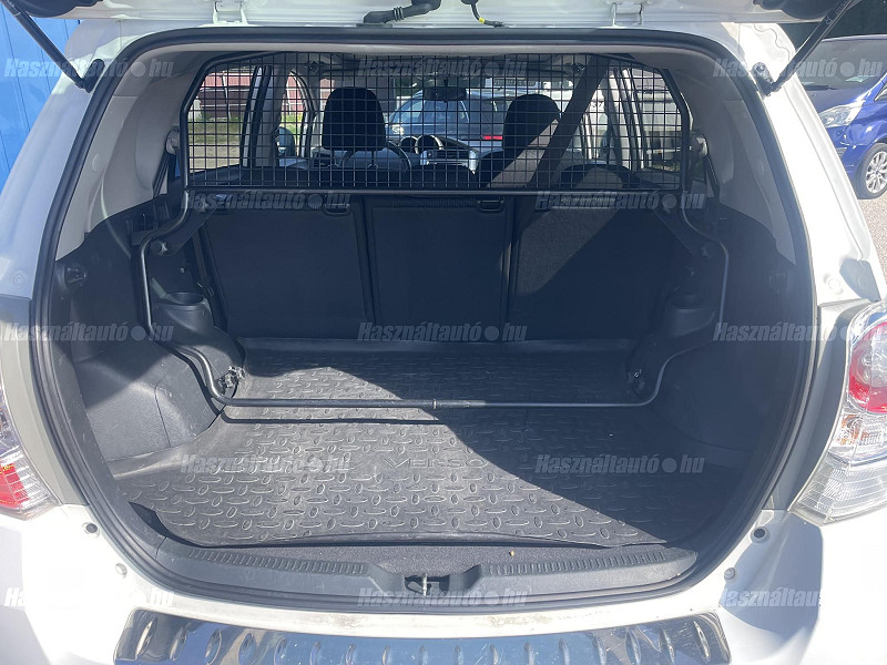 Toyota Verso 1.8 Travel 5 személyes Euro5 2012/11 - 13. kép - TS Hungária Auto Trade Kft., Használtató-kereskedés