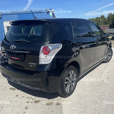 Toyota Verso 1.6 Active benzines 7 személyes 2014/12 - 5. kép