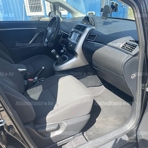 Toyota Verso 1.6 Active benzines 7 személyes 2014/12 - 9. kép