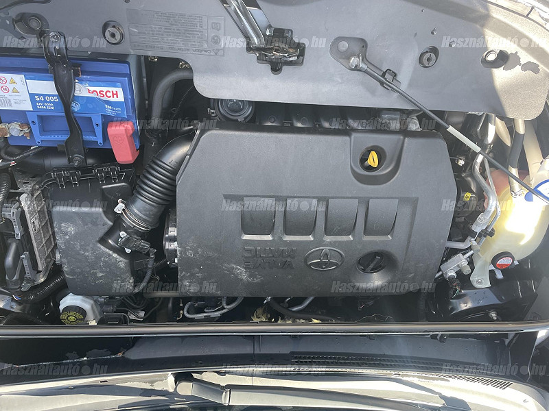 Toyota Verso 1.6 Active benzines 7 személyes 2014/12 - 12. kép - TS Hungária Auto Trade Kft., Használtató-kereskedés