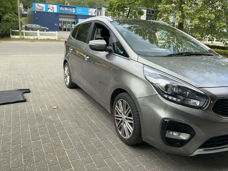 Kia Carens 1.6 GDI Attract 7személyes Euro6/b 2018/08  - 3. kép - TS Hungária Auto Trade Kft., Használtató-kereskedés