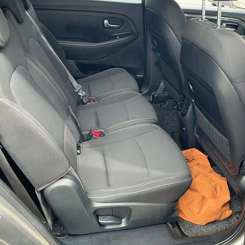 Kia Carens 1.6 GDI Attract 7személyes Euro6/b 2018/08  - 11. kép
