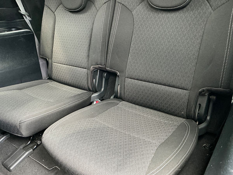 Kia Carens 1.6 GDI Attract 7személyes Euro6/b 2018/08  - 13. kép - TS Hungária Auto Trade Kft., Használtató-kereskedés