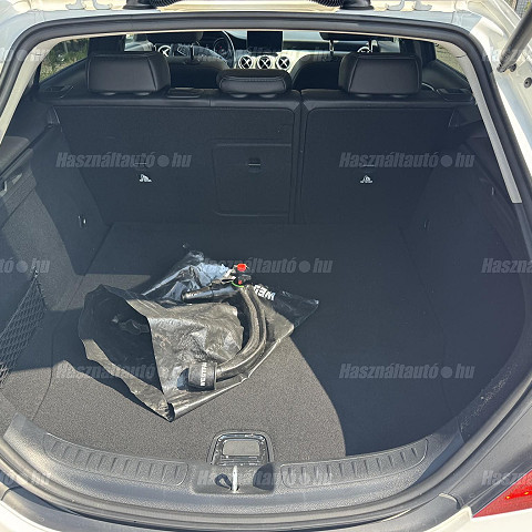 Mercedes-Benz CLA-Klasse CLA 200 d Shooting Brake Edition Urban 2019/07 EURO6 - 10. kép