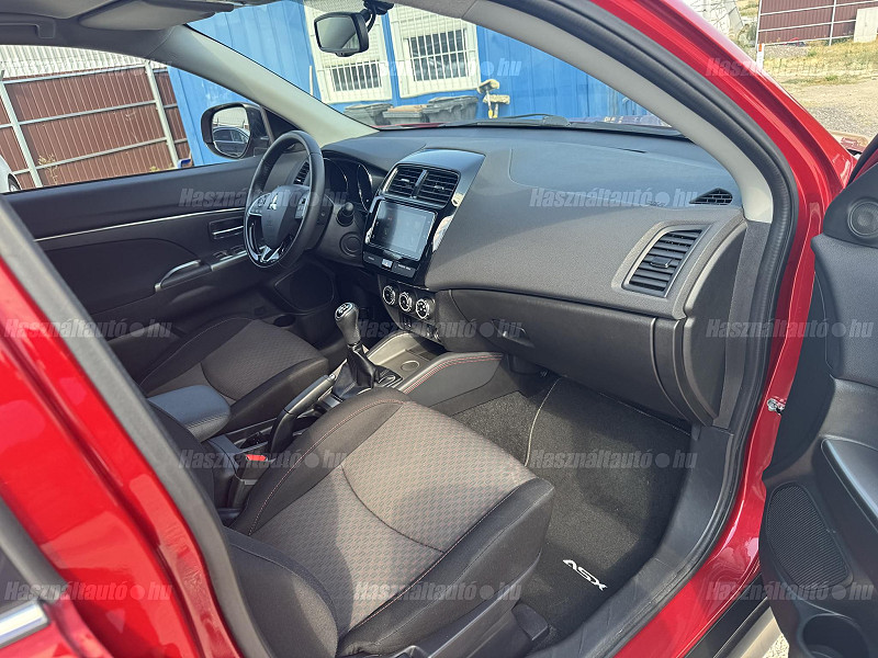 Mitsubishi ASX 1.6 Motion 2WD benzines 2018/02 Euro6 - 10. kép - TS Hungária Auto Trade Kft., Használtató-kereskedés