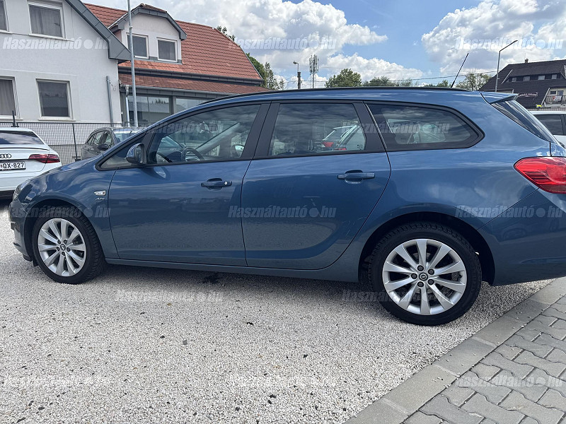 OPEL ASTRA J 1, 4 TURBO KOMBI 2013/10 EURO5 BENZINES - 5. kép - TS Hungária Auto Trade Kft., Használtató-kereskedés