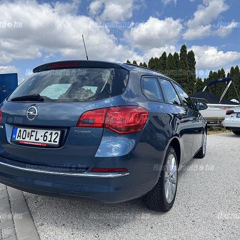 OPEL ASTRA J 1, 4 TURBO KOMBI 2013/10 EURO5 BENZINES - 6. kép