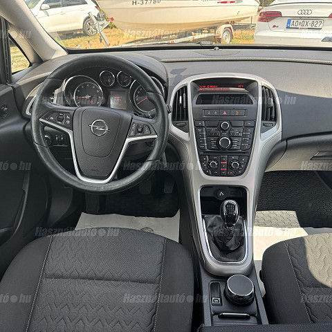 OPEL ASTRA J 1, 4 TURBO KOMBI 2013/10 EURO5 BENZINES - 7. kép
