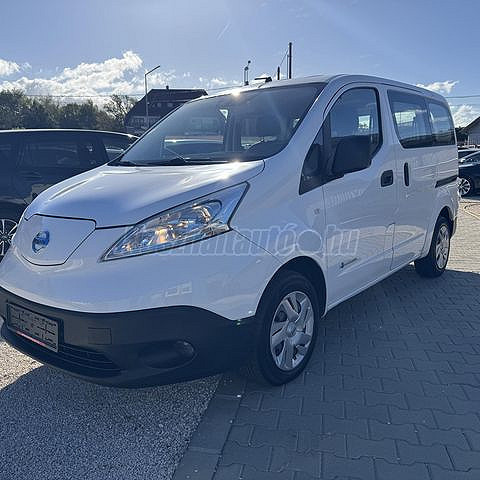 Nissan NV200 Evalia electric drive 80 kW E-Kasten Premium 5 személyes 2015/03 24Kw/h