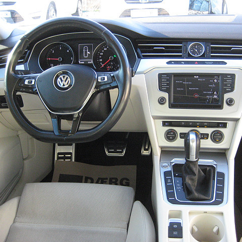 Volkswagen Passat 2.0 CRTDI Kombi Business Line BlueMotion Tech. DSG EURO6 2015/05 - 7. kép