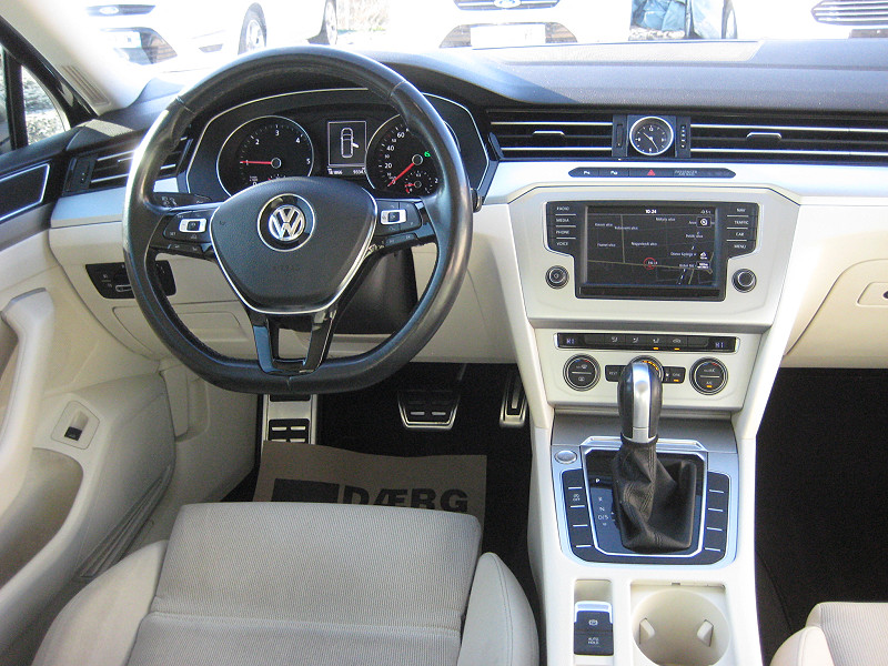 Volkswagen Passat 2.0 CRTDI Kombi Business Line BlueMotion Tech. DSG EURO6 2015/05 - 8. kép - TS Hungária Auto Trade Kft., Használtató-kereskedés