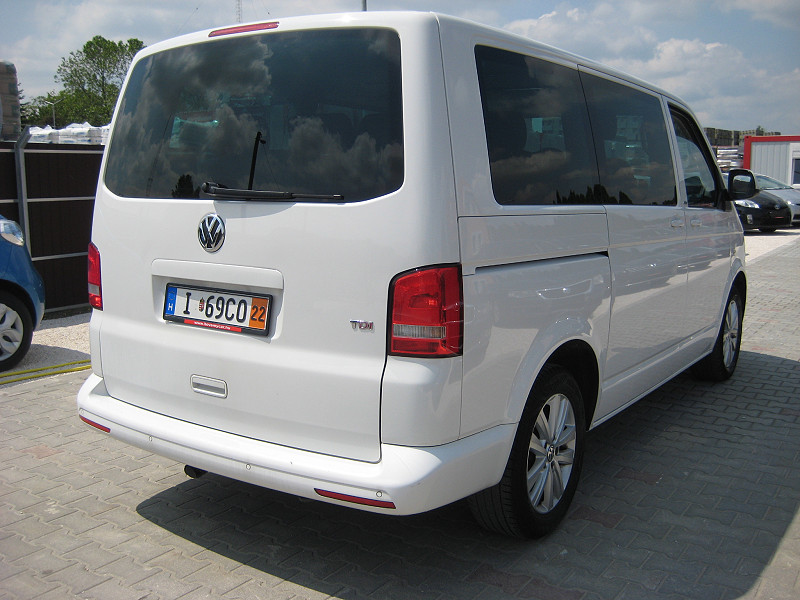 Volkswagen T5 Multivan 2.0 TDI Match 2012/05 - 4. kép - TS Hungária Auto Trade Kft., Használtató-kereskedés