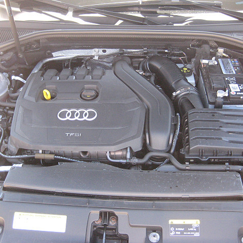 Audi A3 1.5 TSI ACT design 5 ajtós Euro6 2018/04 - 11. kép
