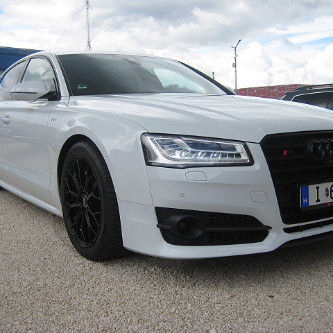 Audi S8 4.0 V8 TFSI Plus quattro 2017/10 Euro 6 - 2. kép