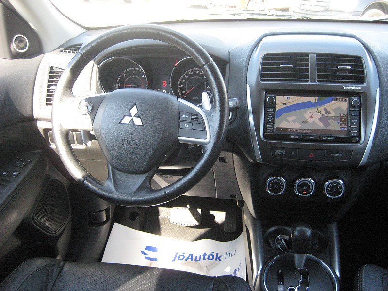 Mitsubishi ASX 2.2 DI-D Instyle 4WD AUTOMATA 2014/05 - 8. kép - TS Hungária Auto Trade Kft., Használtató-kereskedés