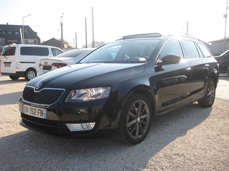 Skoda Octavia 1.4 TSI Style EURO6 DSG KOMBI 2015/08  - 2. kép - TS Hungária Auto Trade Kft., Használtató-kereskedés