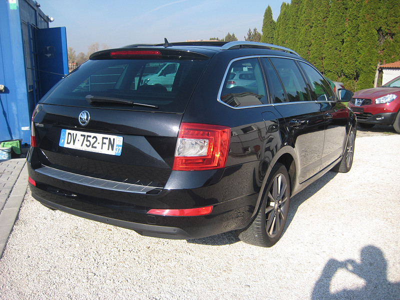 Skoda Octavia 1.4 TSI Style EURO6 DSG KOMBI 2015/08  - 4. kép - TS Hungária Auto Trade Kft., Használtató-kereskedés