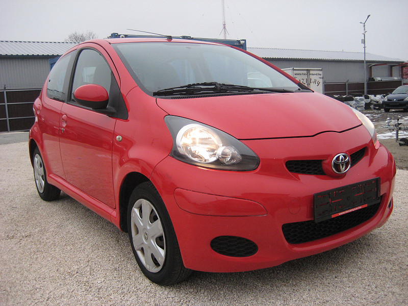 Toyota Aygo 1.0 Blue AC 2009/12  - 3. kép - TS Hungária Auto Trade Kft., Használtató-kereskedés