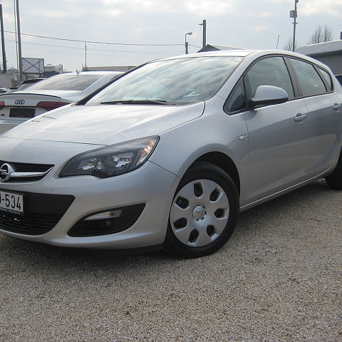 OPEL ASTRA J 1, 6 BENZINES 5 AJTÓS 2013.12