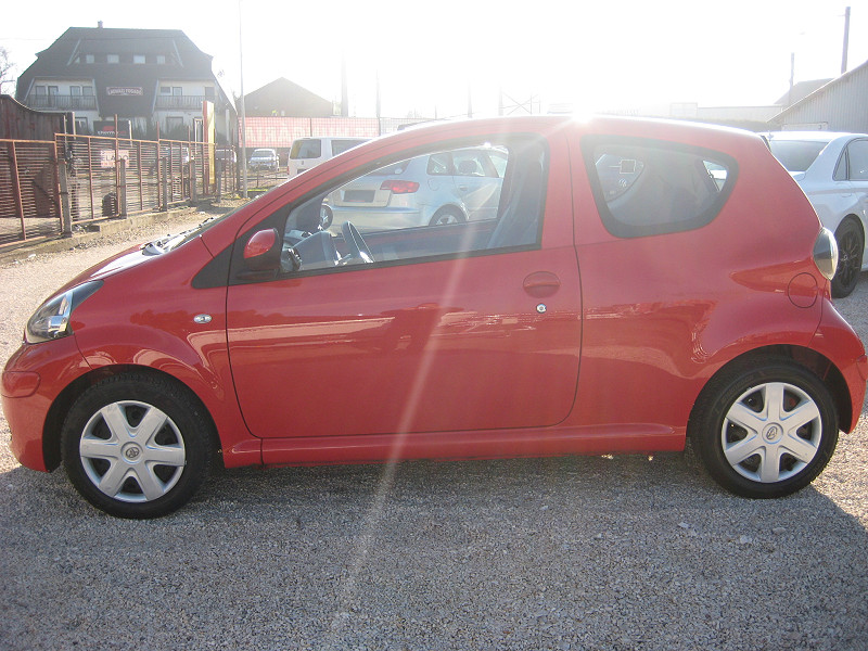 Toyota Aygo 1.0 City 3 ajtós 2009/04 - 7. kép - TS Hungária Auto Trade Kft., Használtató-kereskedés