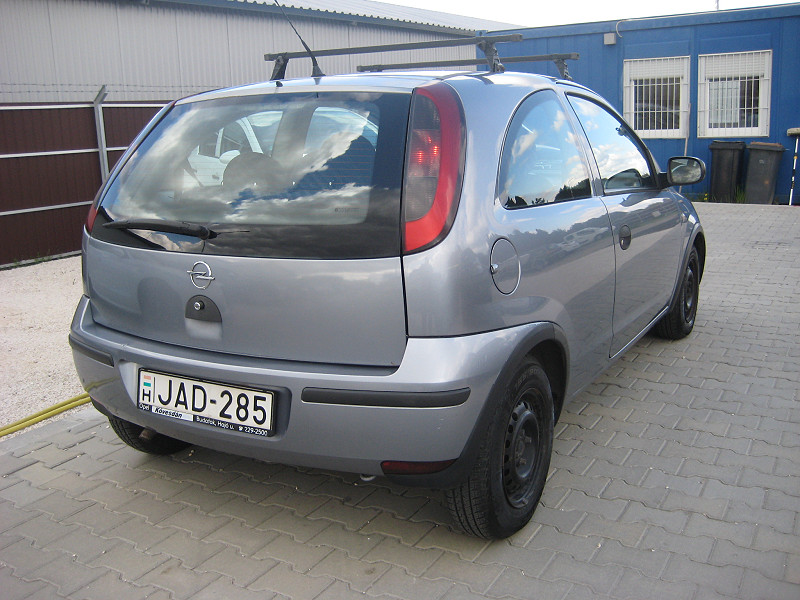 OPEL CORSA C  2003/12 1, 0 3 AJTÓS  - 8. kép - TS Hungária Auto Trade Kft., Használtató-kereskedés