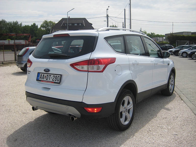 FORD KUGA 2, 0 TDCI TITANIUM 2013/10 EURO5 - 4. kép - TS Hungária Auto Trade Kft., Használtató-kereskedés
