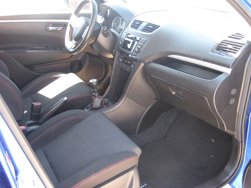 Suzuki Swift 1.6 Sport 2015/05 5ajtós Euro6 - 10. kép - TS Hungária Auto Trade Kft., Használtató-kereskedés