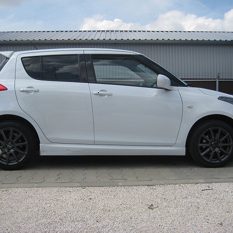 Suzuki Swift 1.6 Sport 5 ajtós EURO5 2013/12 - 3. kép