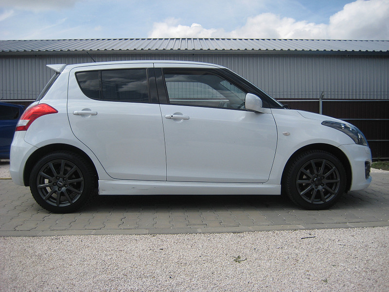 Suzuki Swift 1.6 Sport 5 ajtós EURO5 2013/12 - 4. kép - TS Hungária Auto Trade Kft., Használtató-kereskedés