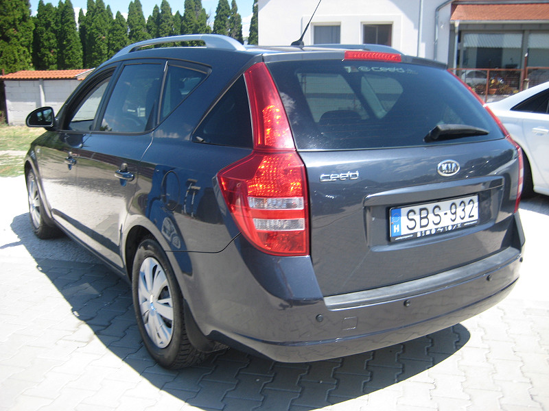KIA CEED SW KOMBI 1, 6 BENZINES 2009/07 - 5. kép - TS Hungária Auto Trade Kft., Használtató-kereskedés