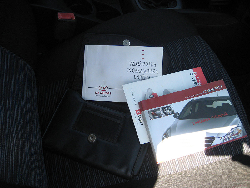 KIA CEED SW KOMBI 1, 6 BENZINES 2009/07 - 11. kép - TS Hungária Auto Trade Kft., Használtató-kereskedés