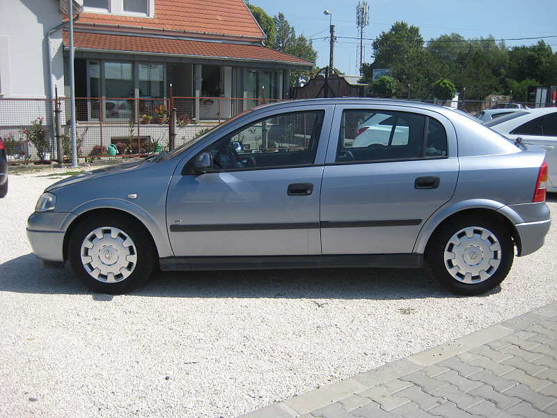 Opel Astra G 1, 4 A/C 2004/08 5 ajtós - 7. kép - TS Hungária Auto Trade Kft., Használtató-kereskedés