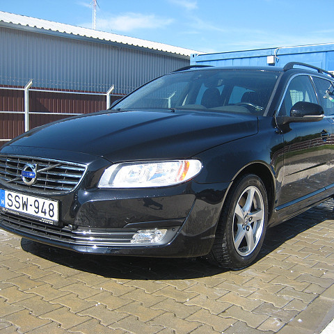 VOLVO V70 1, 6D NAVIS VONÓHORGOS EURO 5 2014/08