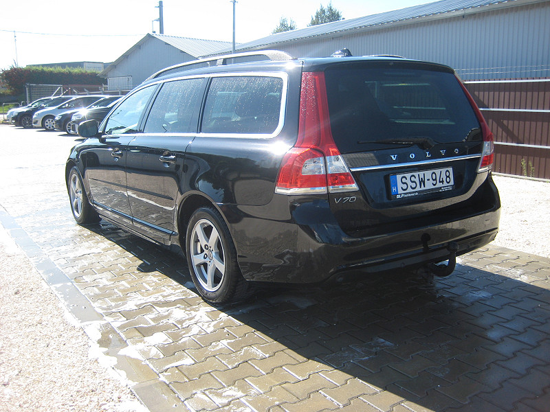 VOLVO V70 1, 6D NAVIS VONÓHORGOS EURO 5 2014/08 - 5. kép - TS Hungária Auto Trade Kft., Használtató-kereskedés