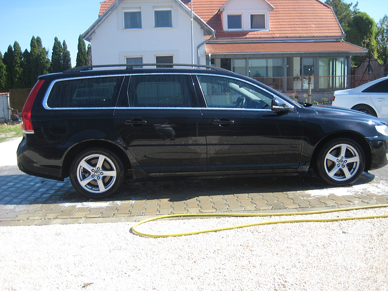 VOLVO V70 1, 6D NAVIS VONÓHORGOS EURO 5 2014/08 - 6. kép - TS Hungária Auto Trade Kft., Használtató-kereskedés