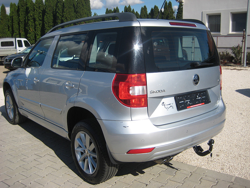 Skoda Yeti 2.0 TDI Ambition 4x4 2015/08 - 5. kép - TS Hungária Auto Trade Kft., Használtató-kereskedés