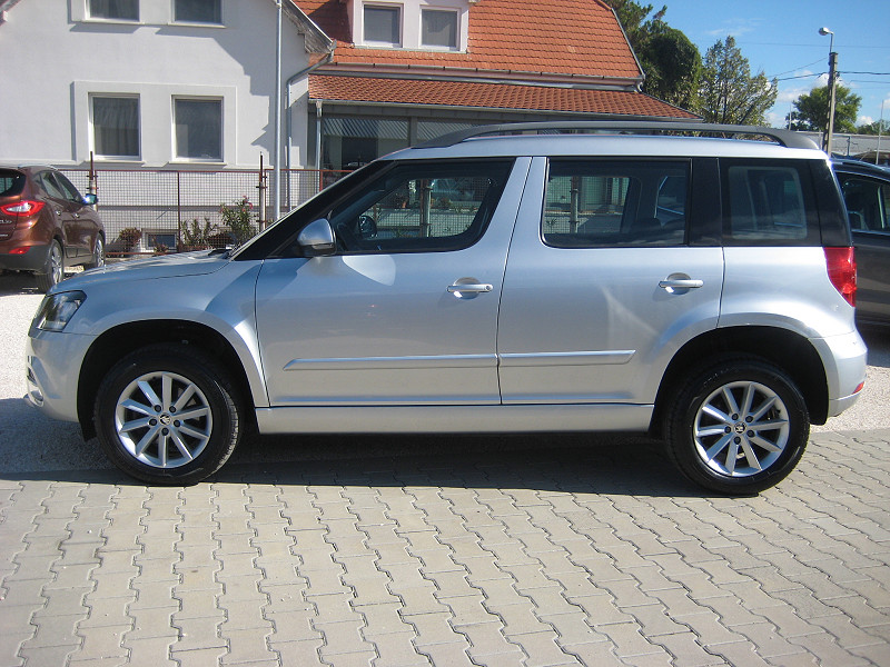 Skoda Yeti 2.0 TDI Ambition 4x4 2015/08 - 6. kép - TS Hungária Auto Trade Kft., Használtató-kereskedés