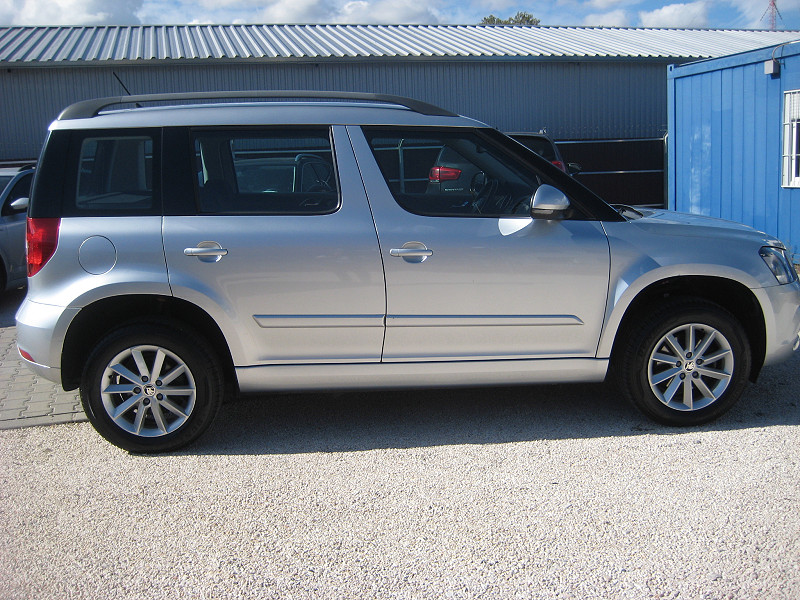 Skoda Yeti 2.0 TDI Ambition 4x4 2015/08 - 7. kép - TS Hungária Auto Trade Kft., Használtató-kereskedés