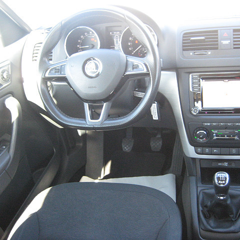 Skoda Yeti 2.0 TDI Ambition 4x4 2015/08 - 7. kép