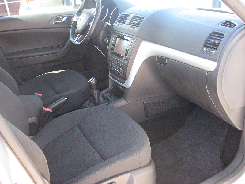 Skoda Yeti 2.0 TDI Ambition 4x4 2015/08 - 10. kép - TS Hungária Auto Trade Kft., Használtató-kereskedés